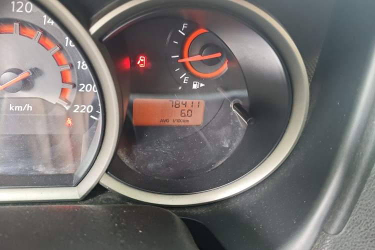 Used Nissan Sylphy 2012 Classic 1.6XE Manual Comfort Edition Odometer Close Up