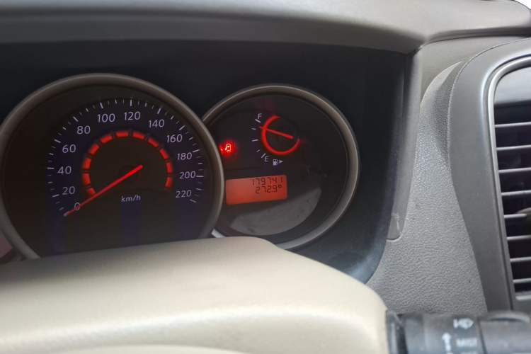 Used Nissan Sylphy 2012 Classic 1.6XE Manual Comfort Edition Odometer Close Up
