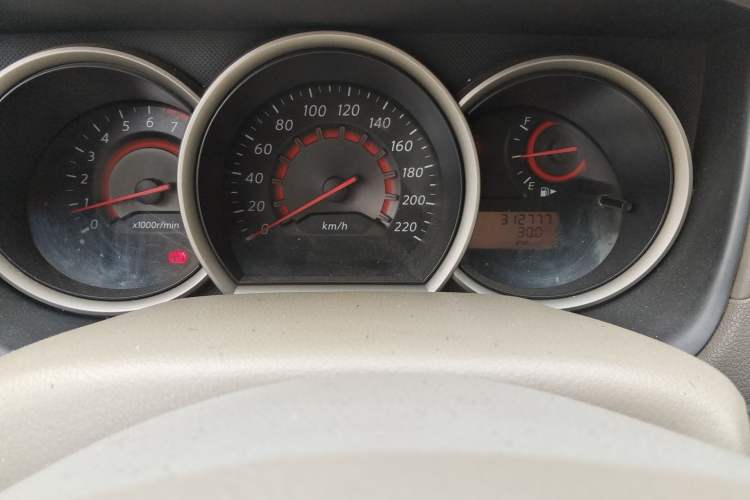 Used Nissan Sylphy 2012 Classic 1.6XE Manual Comfort Edition Odometer Close Up