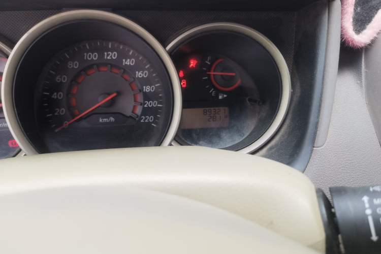 Used Nissan Sylphy 2012 Classic 1.6XE Manual Comfort Edition Odometer Close Up