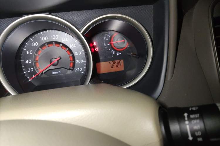 Used Nissan Sylphy 2012 Classic 1.6XE Manual Comfort Edition Odometer Close Up