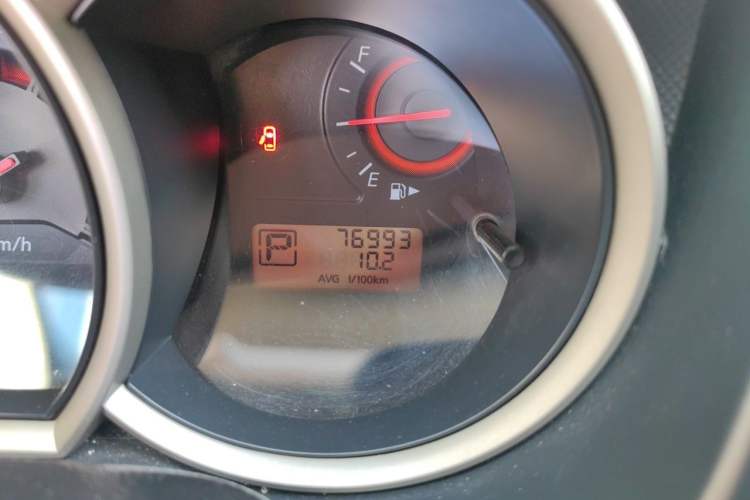 Used Nissan Sylphy 2012 Classic 1.6XE Automatic Comfort Edition Odometer Close Up