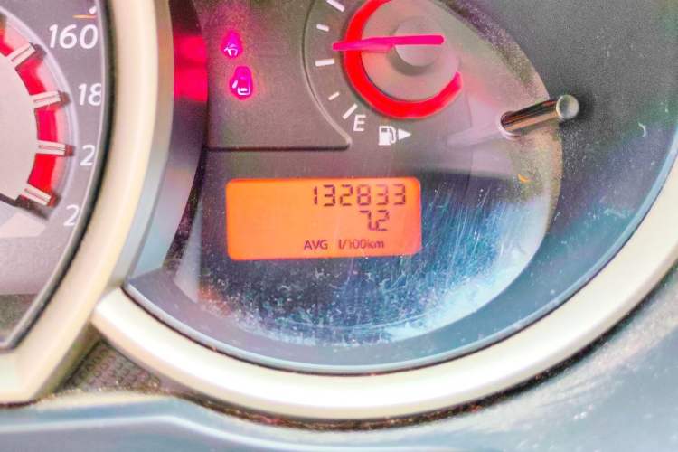 Used Nissan Sylphy 2012 Classic 1.6XE Manual Comfort Edition Odometer Close Up