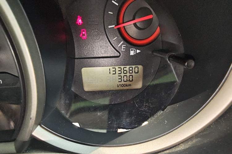 Used Nissan Sylphy 2012 Classic 1.6XE Manual Comfort Edition Odometer Close Up