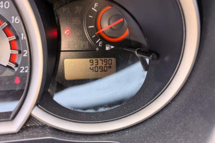 Used Nissan Sylphy 2012 Classic 1.6XE Manual Comfort Edition Odometer Close Up