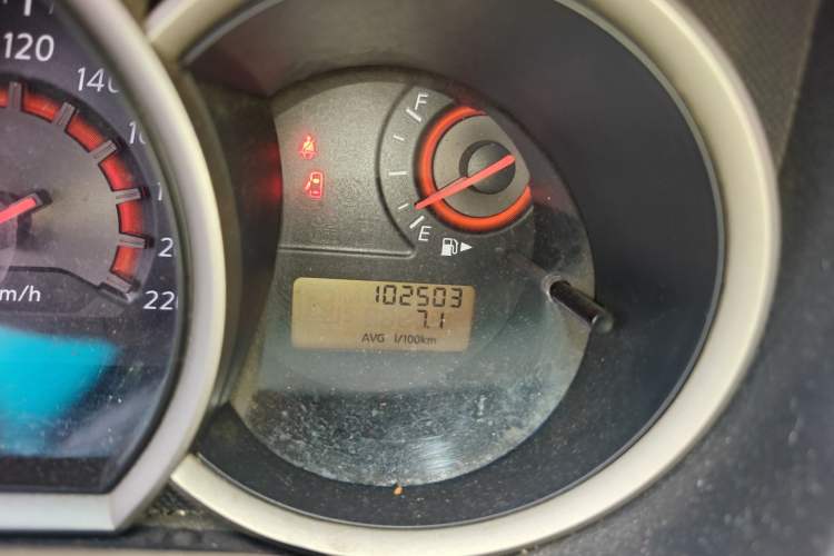 Used Nissan Sylphy 2012 Classic 1.6XL Manual Luxury Edition Odometer Close Up