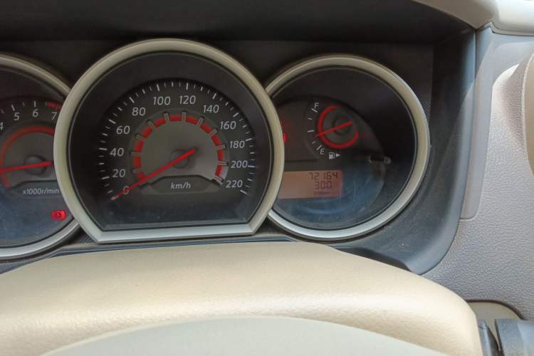 Used Nissan Sylphy 2012 Classic 1.6XE Manual Comfort Edition Odometer Close Up