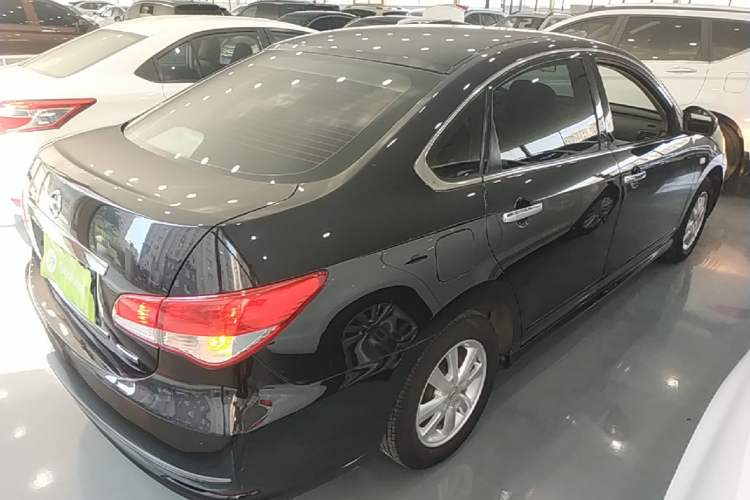 Used Nissan Sylphy 2012 Classic 1.6XE Manual Comfort Edition Rear Right 45 Deg