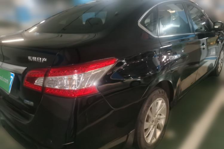 Used Nissan Sylphy 2012 1.6 XL CVT Luxury Edition Rear Right 45 Deg