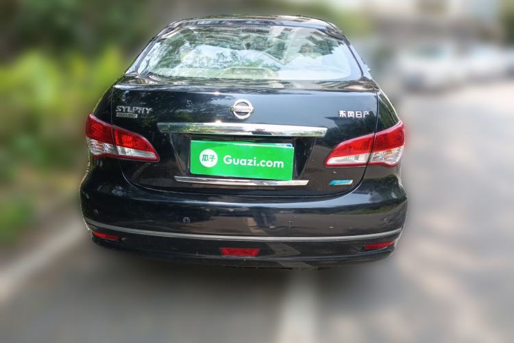 Used Nissan Sylphy 2012 Classic 1.6XE Manual Comfort Edition Rear