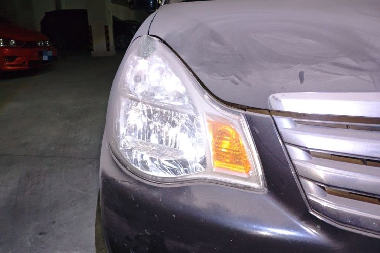 Used Nissan Sylphy 2012 Classic 1.6XE Manual Comfort Edition Right Front Headlight