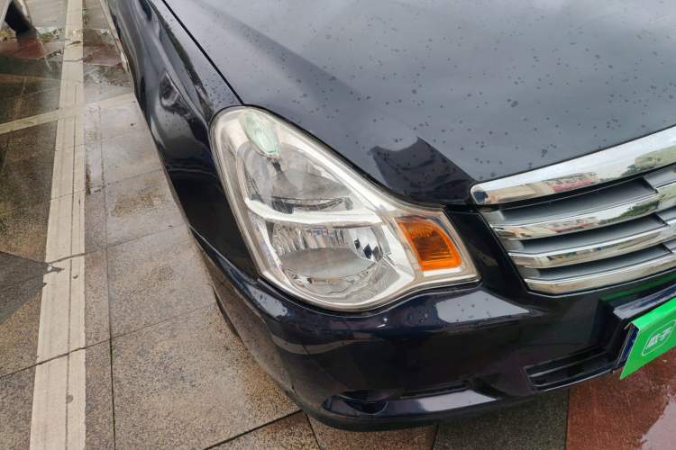 Used Nissan Sylphy 2012 Classic 1.6 XL Automatic Luxury Edition Right Front Headlight
