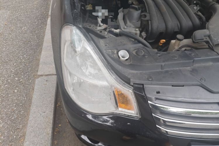 Used Nissan Sylphy 2012 Classic 1.6XE Automatic Comfort Edition Right Front Headlight