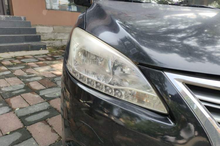 Used Nissan Sylphy 2012 1.6 XL CVT Luxury Edition Right Front Headlight
