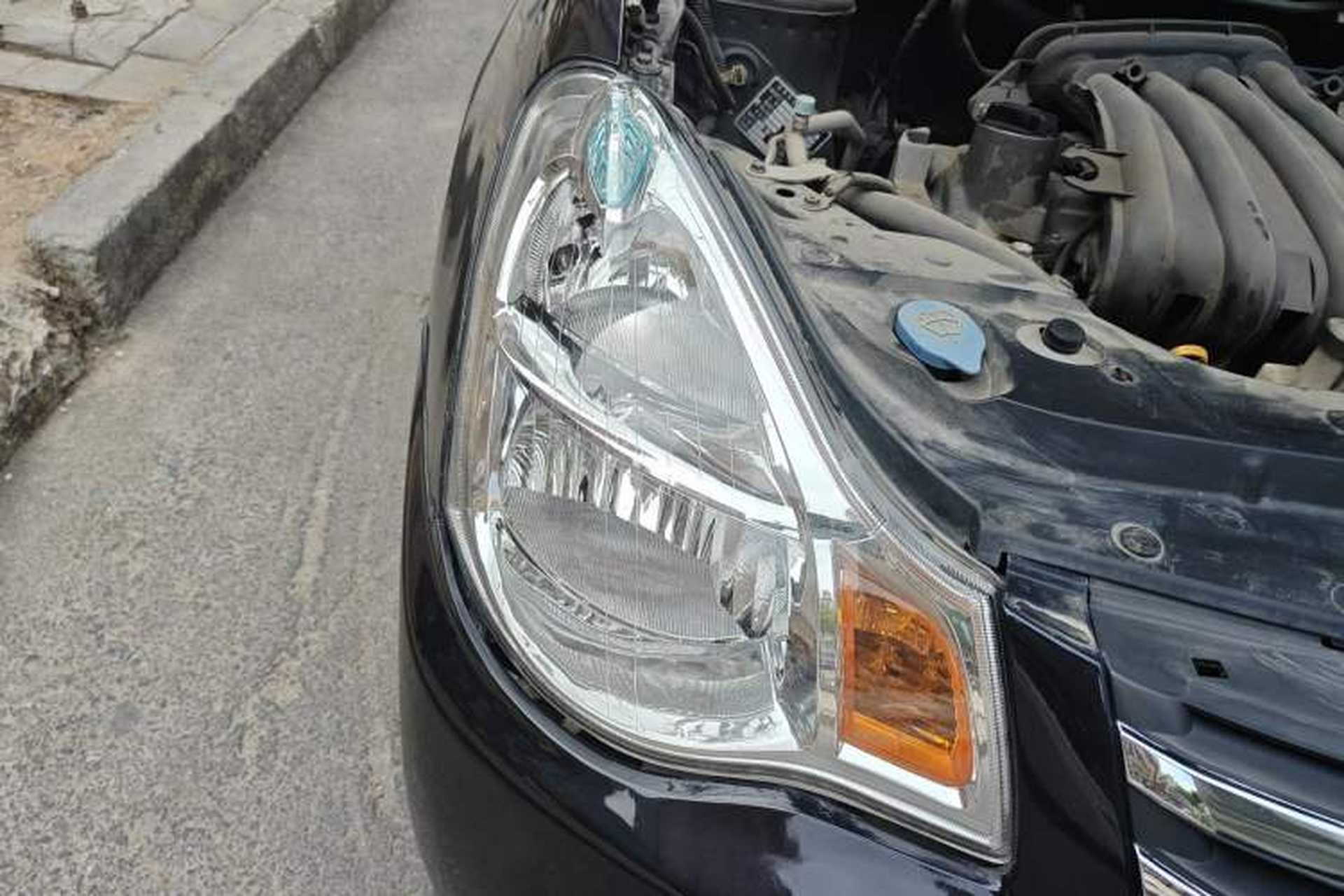 Used Nissan Sylphy 2012 Classic 1.6XE Manual Comfort Edition Right Front Headlight