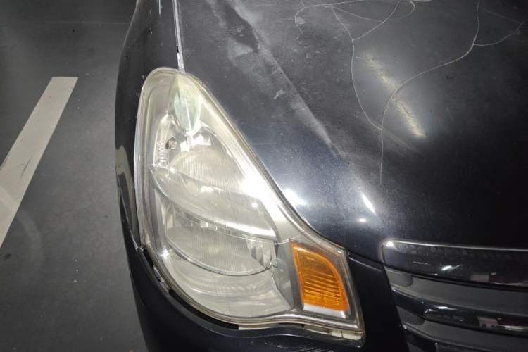Used Nissan Sylphy 2012 Classic 1.6XE Manual Comfort Edition Right Front Headlight
