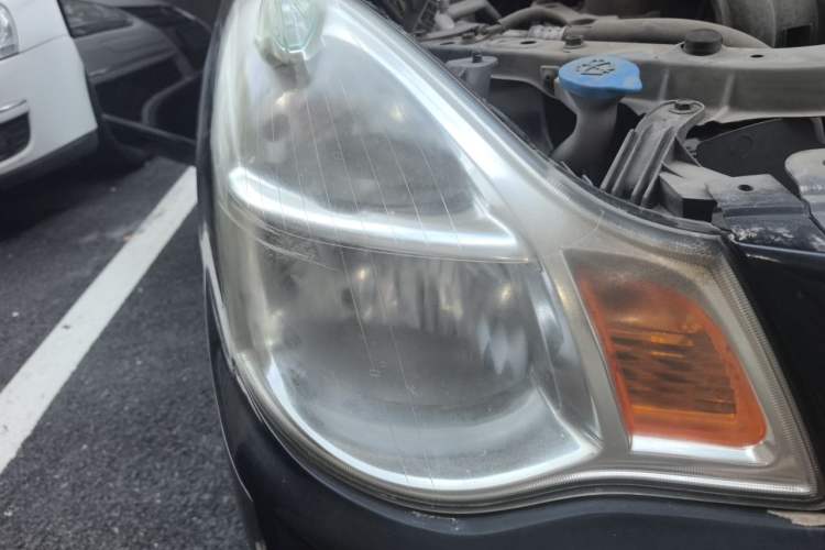 Used Nissan Sylphy 2012 Classic 1.6XE Automatic Comfort Edition Right Front Headlight