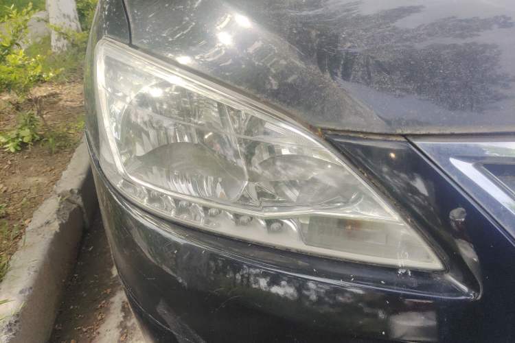 Used Nissan Sylphy 2012 1.6 XL Manual Luxury Edition Right Front Headlight