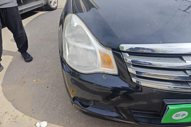 Used Nissan Sylphy 2012 Classic 1.6XE Manual Comfort Edition Right Front Headlight