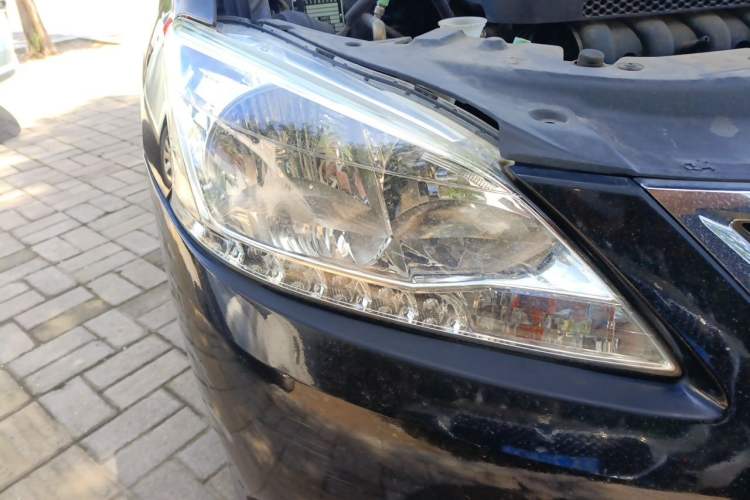 Used Nissan Sylphy 2012 1.6 XL CVT Luxury Edition Right Front Headlight