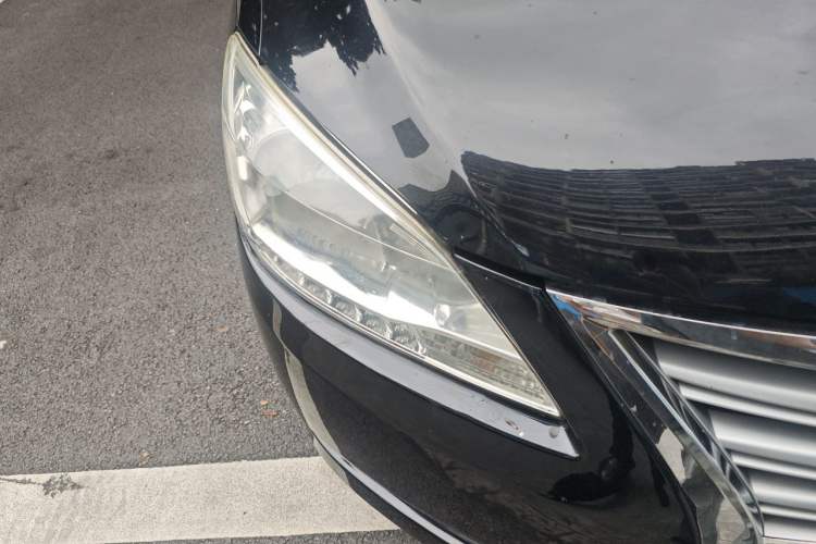 Used Nissan Sylphy 2012 1.6 XL CVT Luxury Edition Right Front Headlight