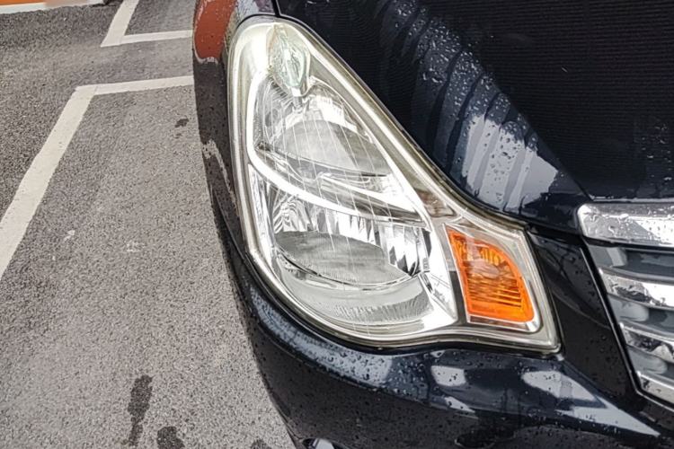 Used Nissan Sylphy 2012 Classic 1.6 XL Automatic Luxury Edition Right Front Headlight