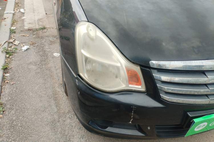 Used Nissan Sylphy 2012 Classic 1.6XE Automatic Comfort Edition Right Front Headlight