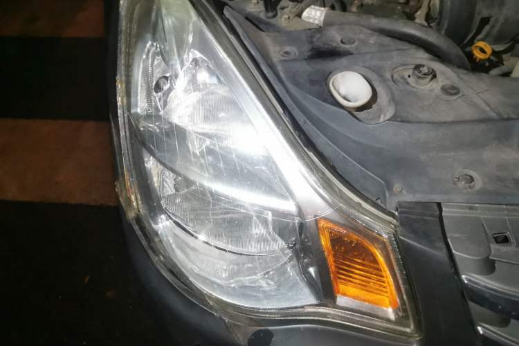 Used Nissan Sylphy 2012 Classic 1.6XE Manual Comfort Edition Right Front Headlight