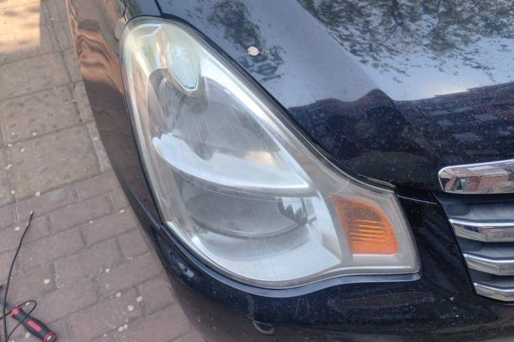 Used Nissan Sylphy 2012 Classic 1.6XE Manual Comfort Edition Right Front Headlight