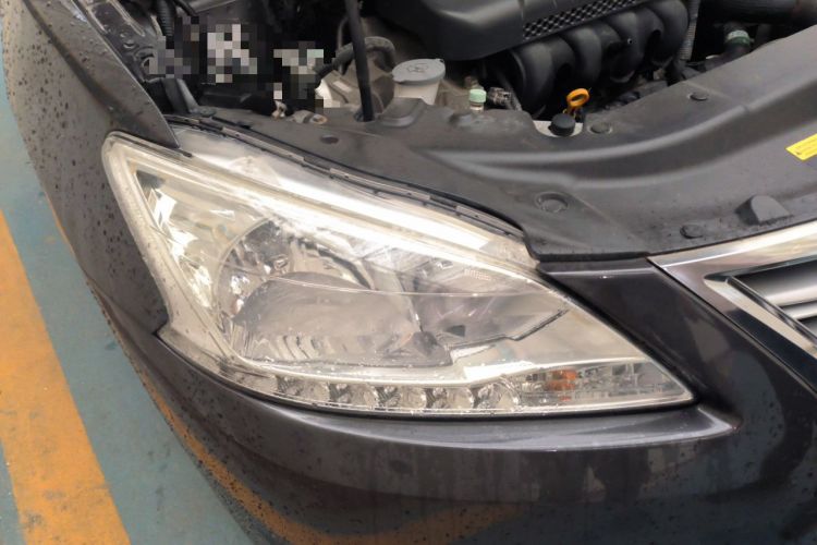 Used Nissan Sylphy 2012 1.6 XL Manual Luxury Edition Right Front Headlight