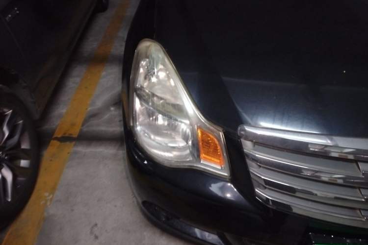 Used Nissan Sylphy 2012 Classic 1.6XE Manual Comfort Edition Right Front Headlight