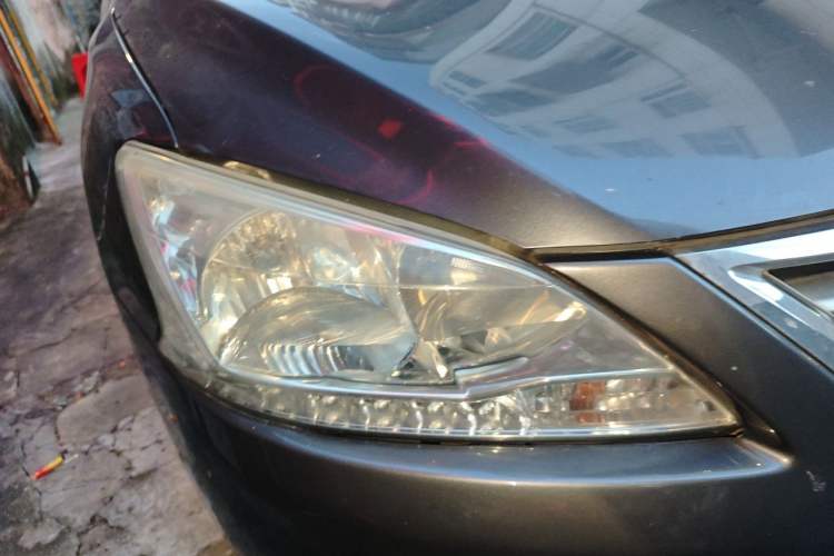 Used Nissan Sylphy 2012 1.6 XL CVT Luxury Edition Right Front Headlight