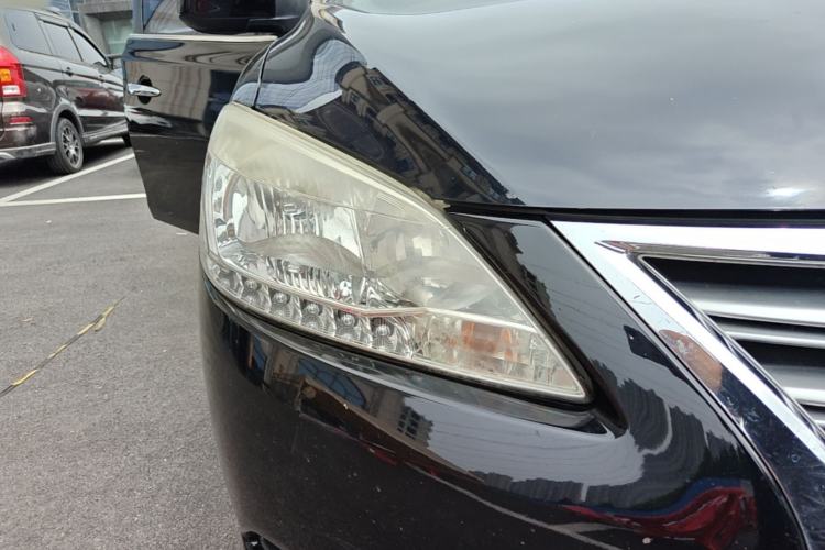 Used Nissan Sylphy 2012 1.6 XL CVT Luxury Edition Right Front Headlight