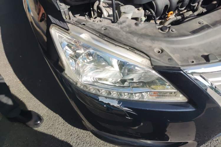 Used Nissan Sylphy 2012 1.6 XL CVT Luxury Edition Right Front Headlight