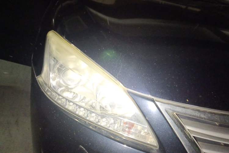 Used Nissan Sylphy 2012 1.6 XL CVT Luxury Edition Right Front Headlight