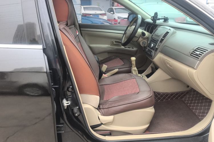 Used Nissan Sylphy 2012 Classic 1.6XE Manual Comfort Edition Right Front Seat