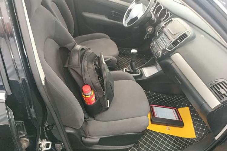 Used Nissan Sylphy 2012 Classic 1.6XE Manual Comfort Edition Right Front Seat