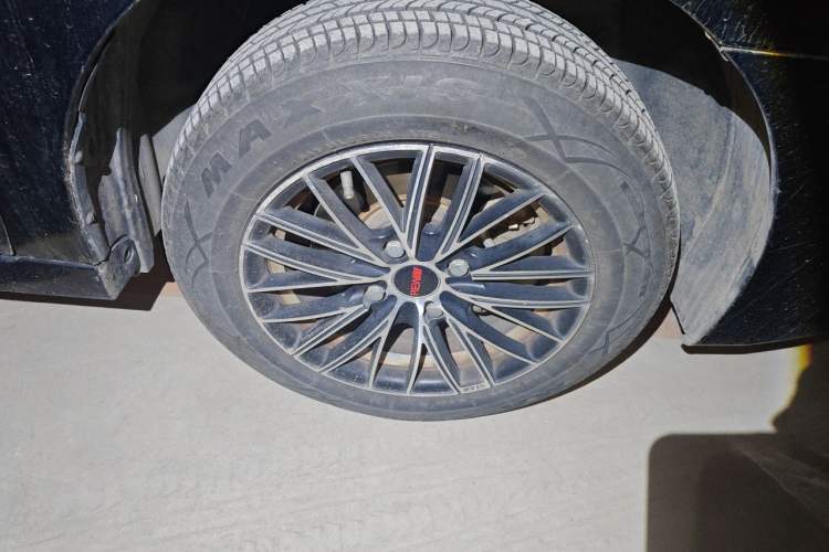Used Nissan Sylphy 2012 Classic 1.6XE Automatic Comfort Edition Right Front Wheel Hub