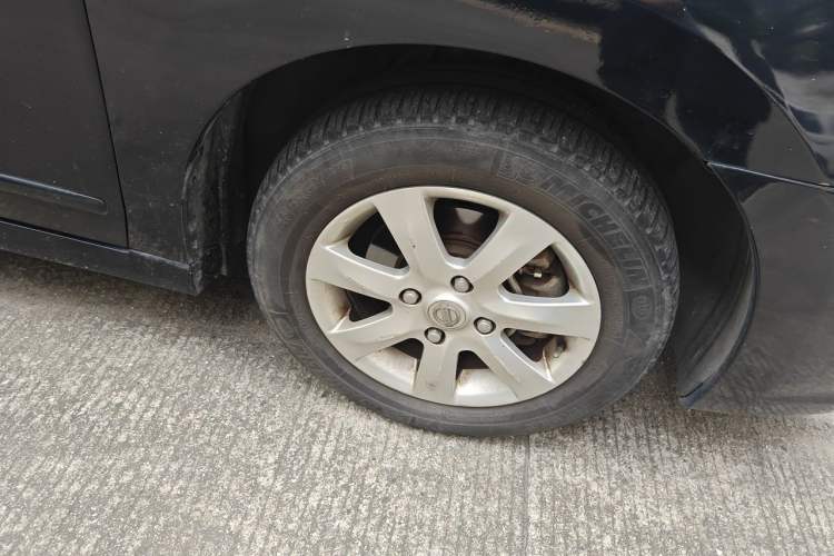 Used Nissan Sylphy 2012 Classic 1.6XE Automatic Comfort Edition Right Front Wheel Hub