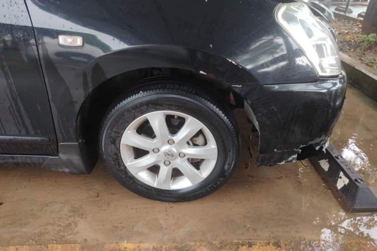 Used Nissan Sylphy 2012 Classic 1.6XE Automatic Comfort Edition Right Front Wheel Hub