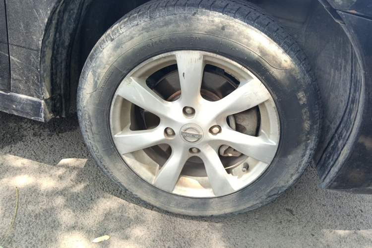 Used Nissan Sylphy 2012 Classic 1.6XE Manual Comfort Edition Right Front Wheel Hub