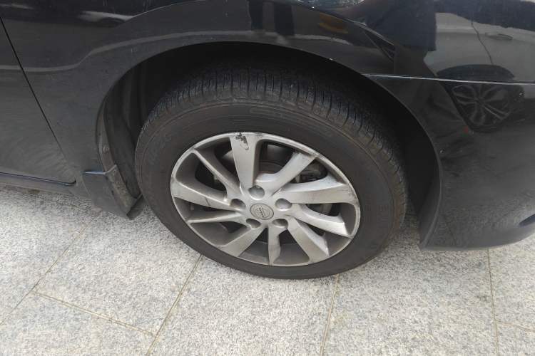 Used Nissan Sylphy 2012 1.8XL CVT Luxury Edition Right Front Wheel Hub