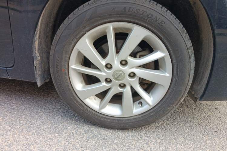 Used Nissan Sylphy 2012 1.6 XL Manual Luxury Edition Right Front Wheel Hub