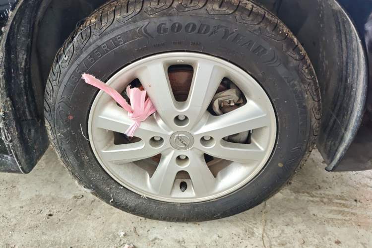 Used Nissan Sylphy 2012 Classic 1.6 XL Automatic Luxury Edition Right Front Wheel Hub