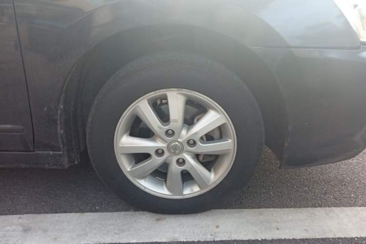 Used Nissan Sylphy 2012 1.6 XL CVT Luxury Edition Right Front Wheel Hub