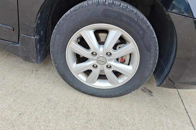 Used Nissan Sylphy 2012 Classic 1.6 XL Automatic Luxury Edition Right Front Wheel Hub