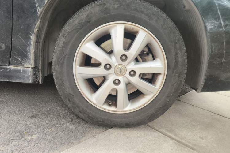 Used Nissan Sylphy 2012 Classic 1.6XL Manual Luxury Edition Right Front Wheel Hub