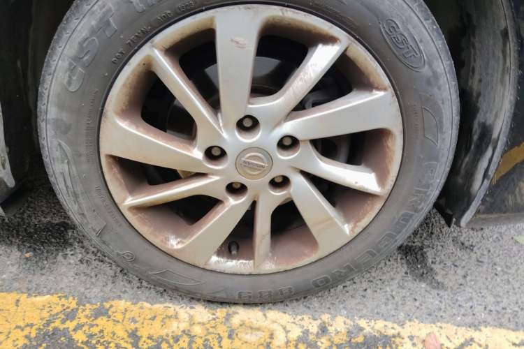 Used Nissan Sylphy 2012 1.6 XL CVT Luxury Edition Right Front Wheel Hub