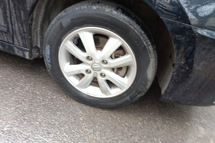 Used Nissan Sylphy 2012 Classic 1.6XL Manual Luxury Edition Right Front Wheel Hub