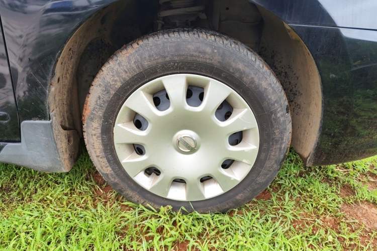 Used Nissan Sylphy 2012 Classic 1.6XE Manual Comfort Edition Right Front Wheel Hub